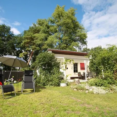 Bungalow Johann, Dobbertin Holiday home *